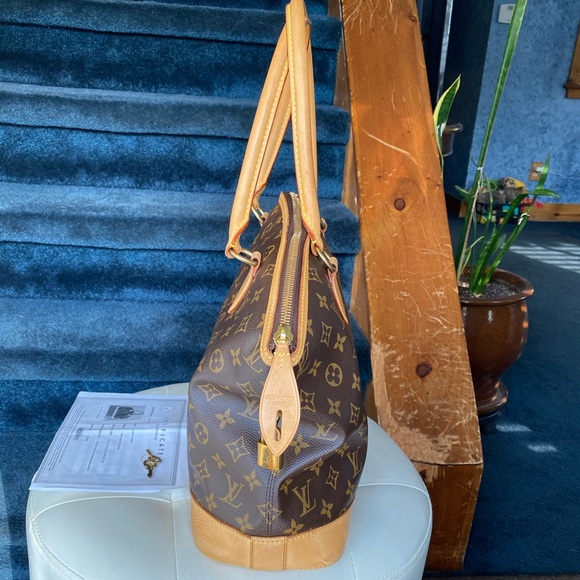 ❌❌SOLD❌❌ Authentic Loius Vuitton Horizontal Lockit - Picture 3 of 16